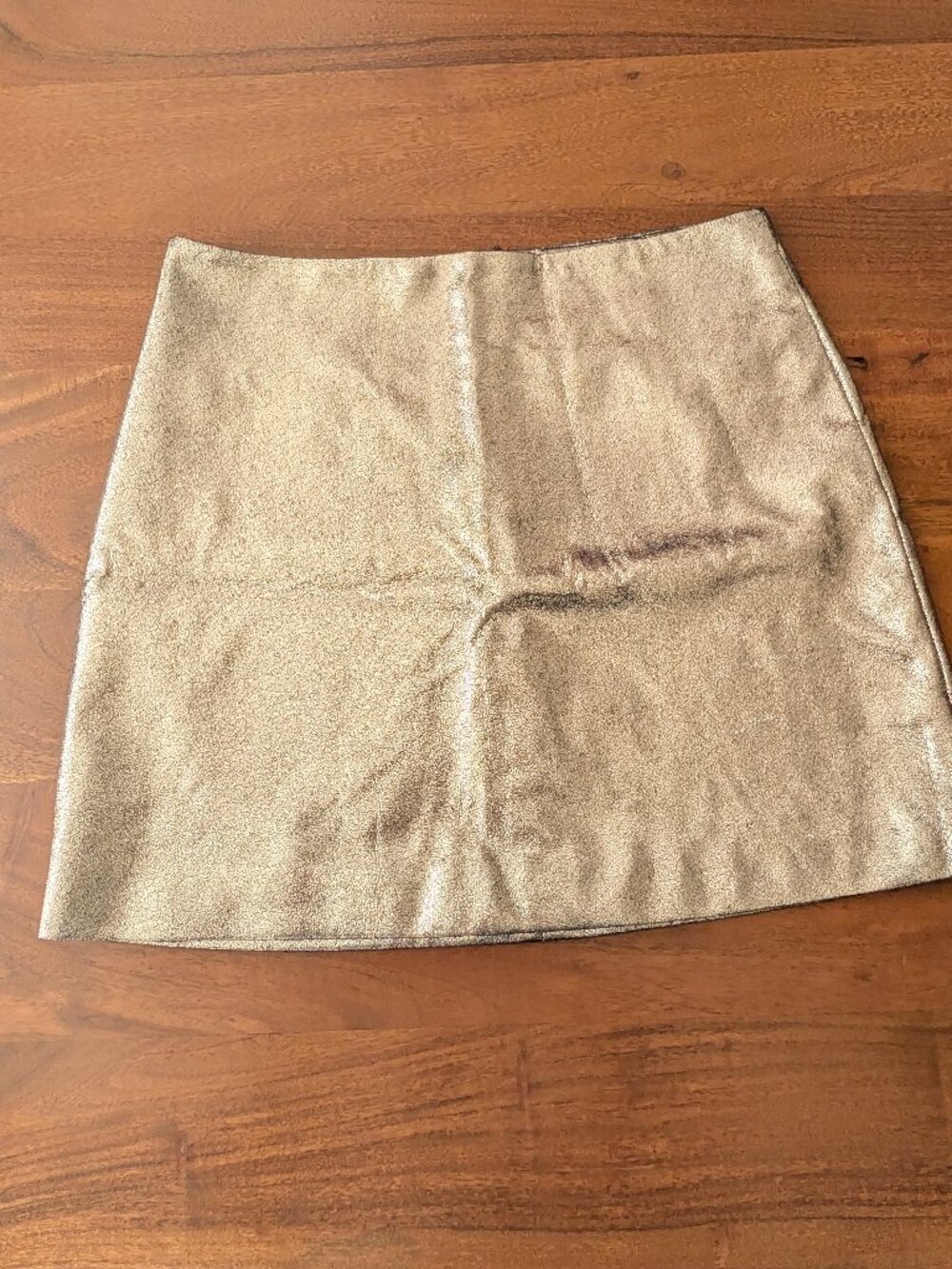 NWT Forever 21 Gold Metallic Mini Skirt Textured Shimmer Size M New With Tags
